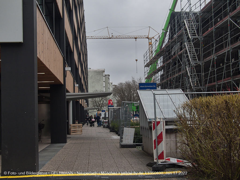 18.01.2022 - Baustelle zur Montessori Schule im Plettzentrum Neuperlach